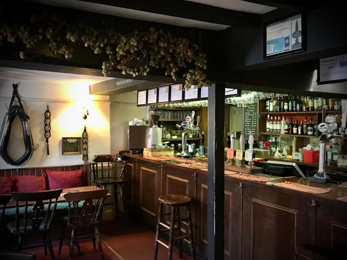 The White Horse Inn, Clun المظهر الخارجي الصورة