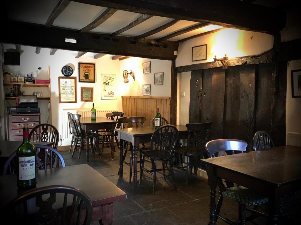 The White Horse Inn, Clun المظهر الخارجي الصورة
