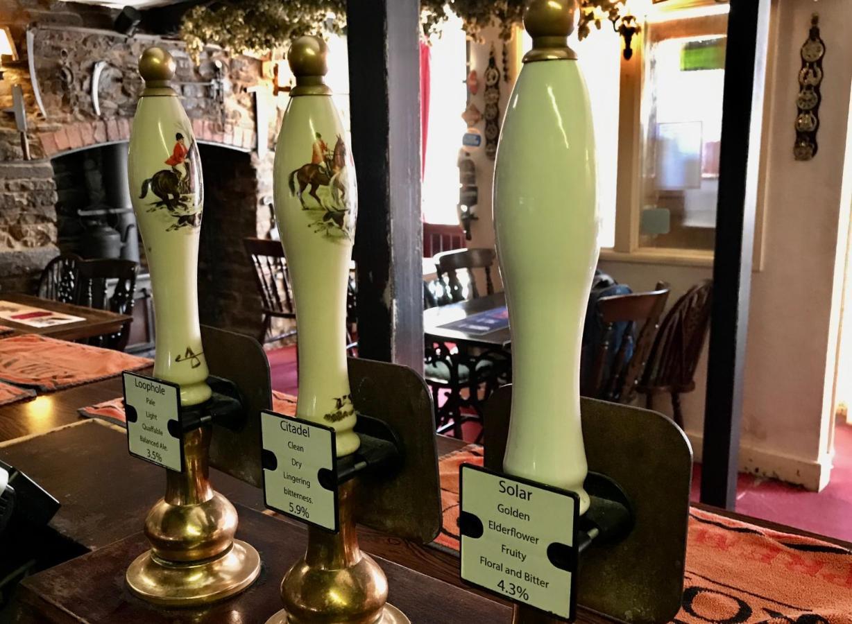 The White Horse Inn, Clun المظهر الخارجي الصورة