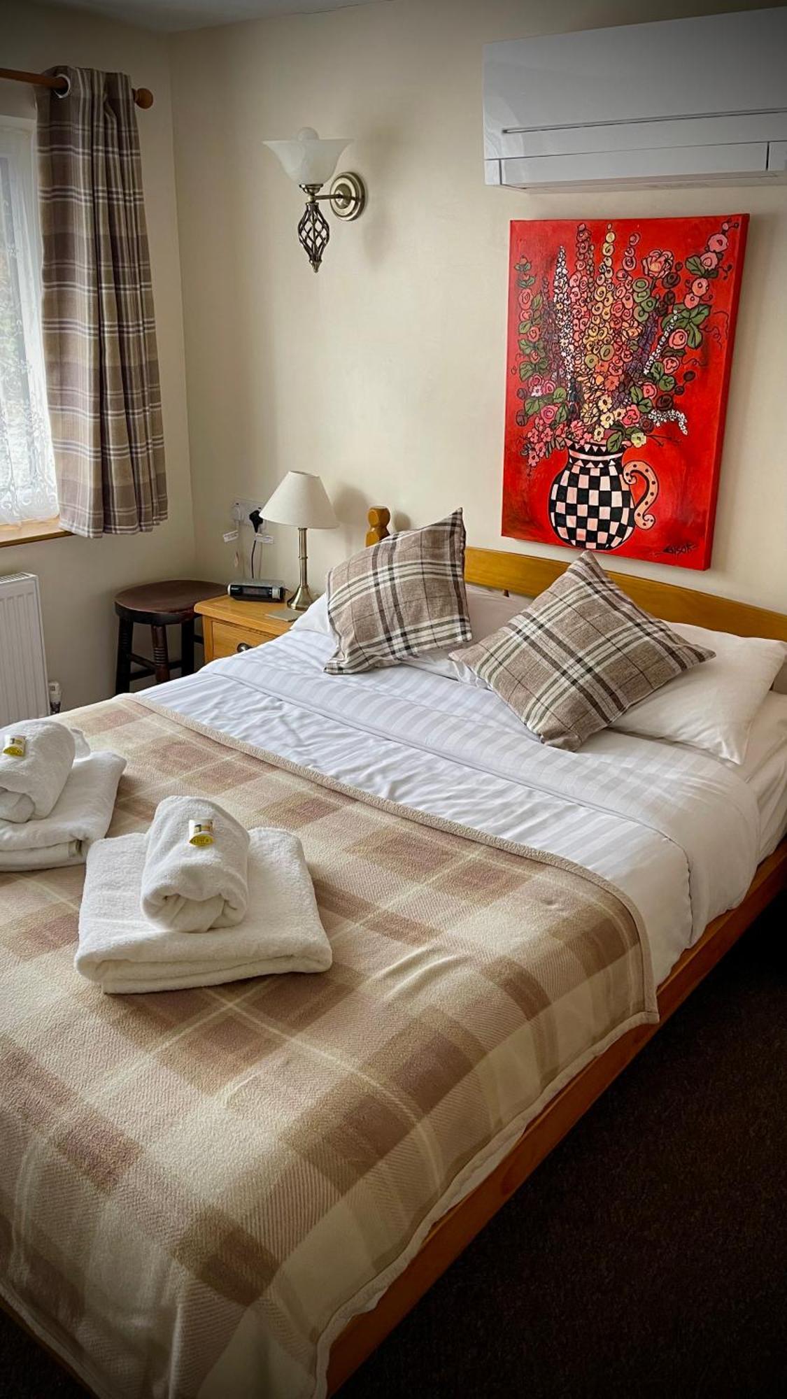 The White Horse Inn, Clun المظهر الخارجي الصورة